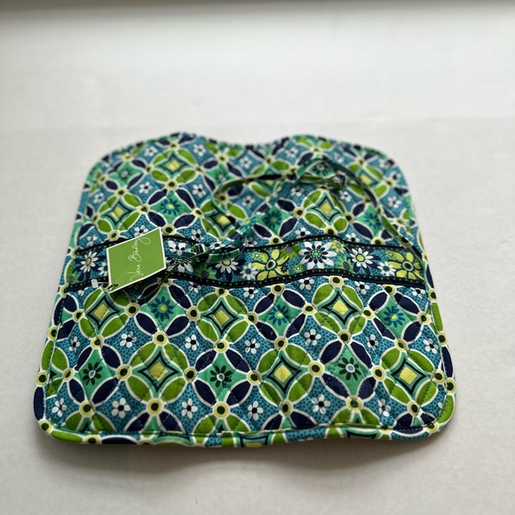 NWT Vera Bradley Make Up Brush travel set. “Daisy Daisy” pattern. - Picture 6 of 16